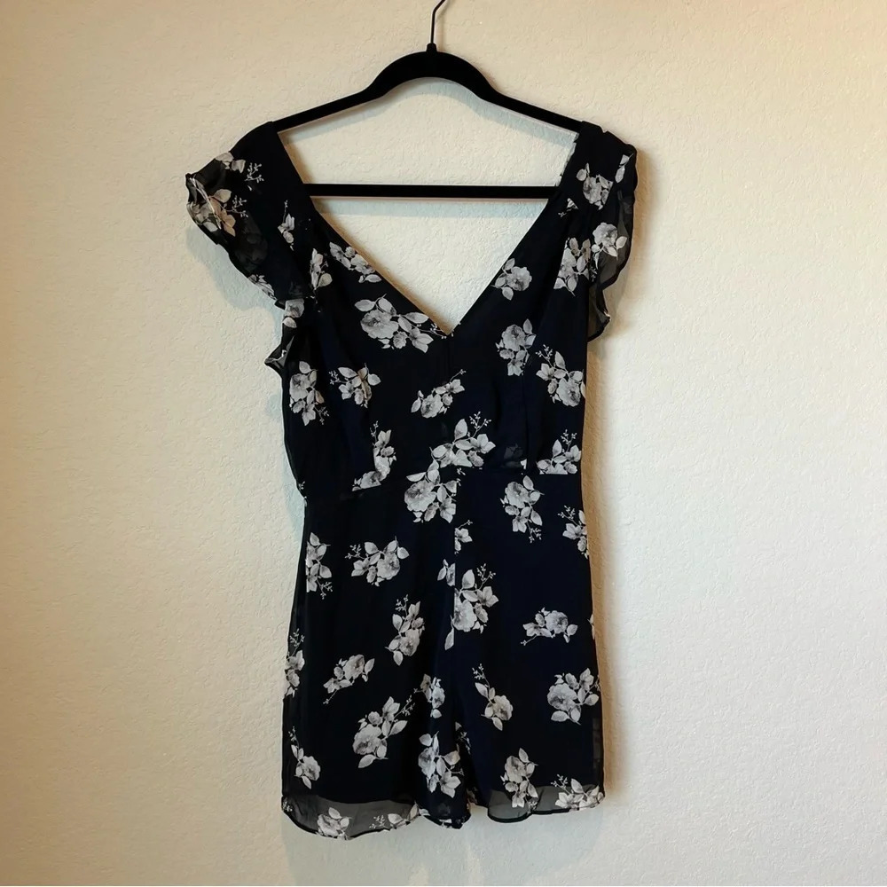 NWT Urban Outfitters Kimchi Blue Floral Ruffle sleeve romper